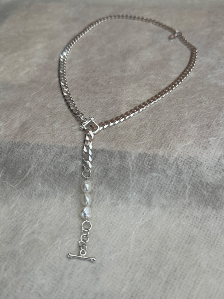 Rattlesnake | Pearl Necklace